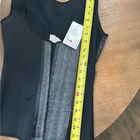 Faja full back vest and snatched waist Cincher,latex Clothing, active Colombian - Picture 7 of 7